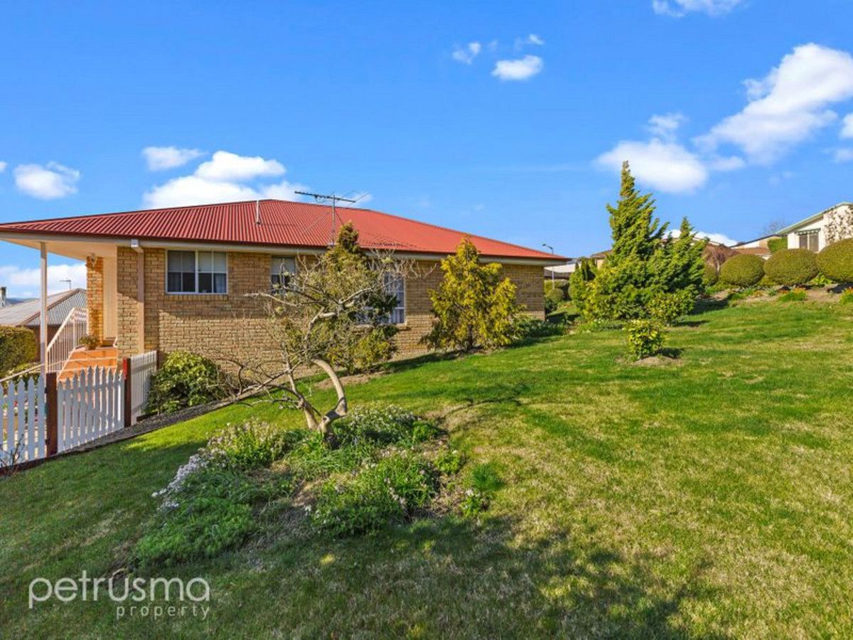 5 Clearwater Court, Blackmans Bay TAS 7052, Image 2