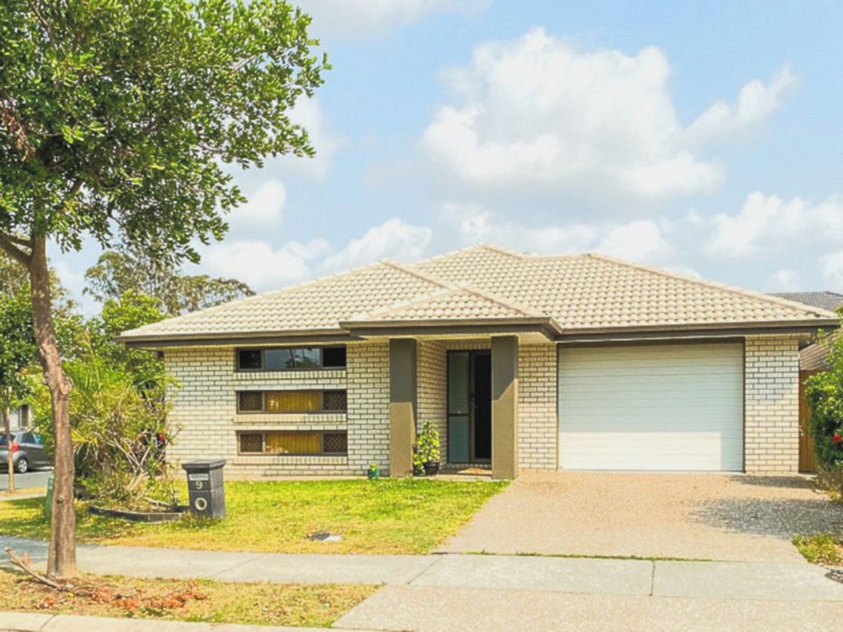 4 bedrooms House in 9 Windjana Crescent FITZGIBBON QLD, 4018