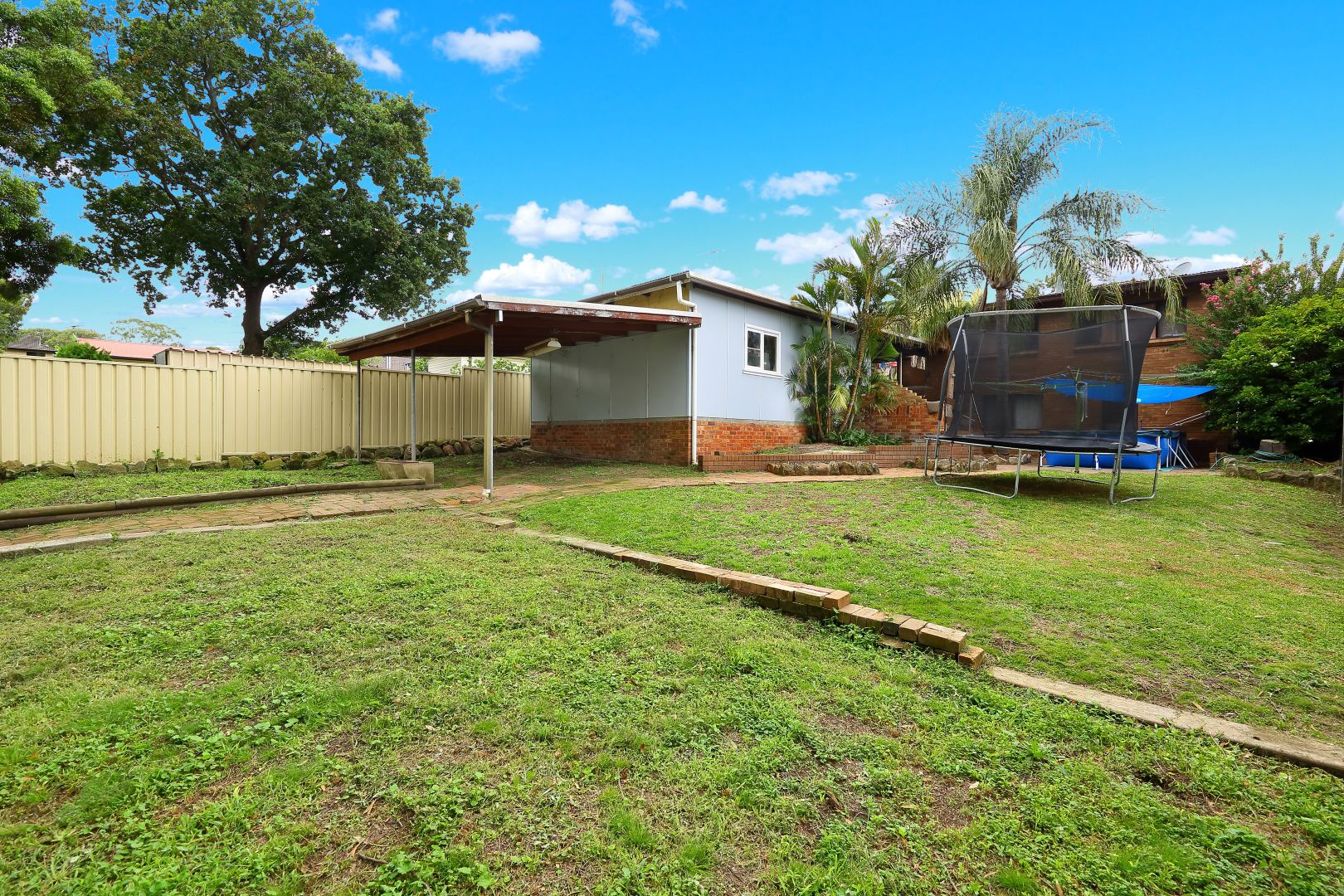 3 Mavis Avenue, Peakhurst NSW 2210, Image 2