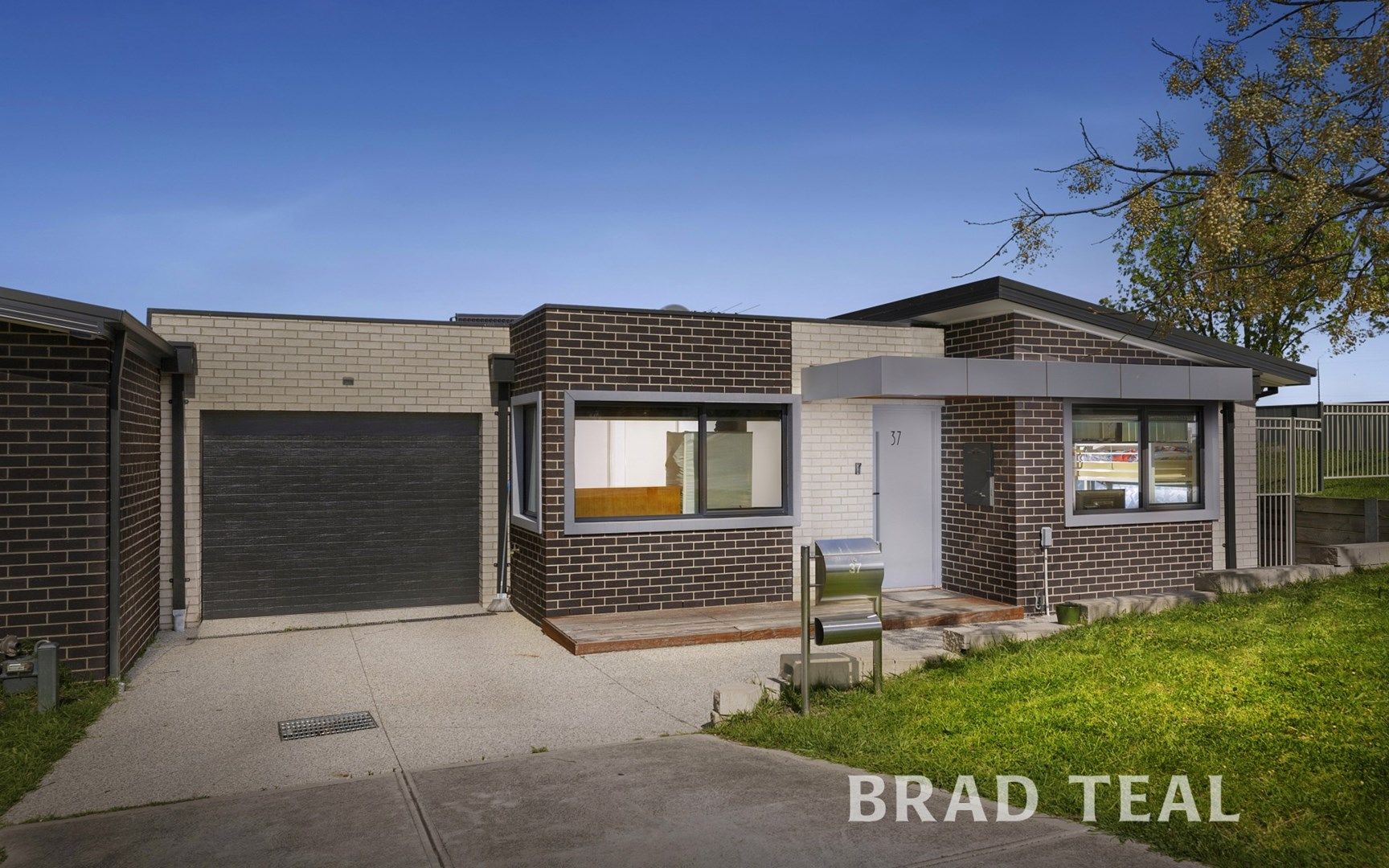 37 Peck Avenue, Strathmore VIC 3041, Image 0