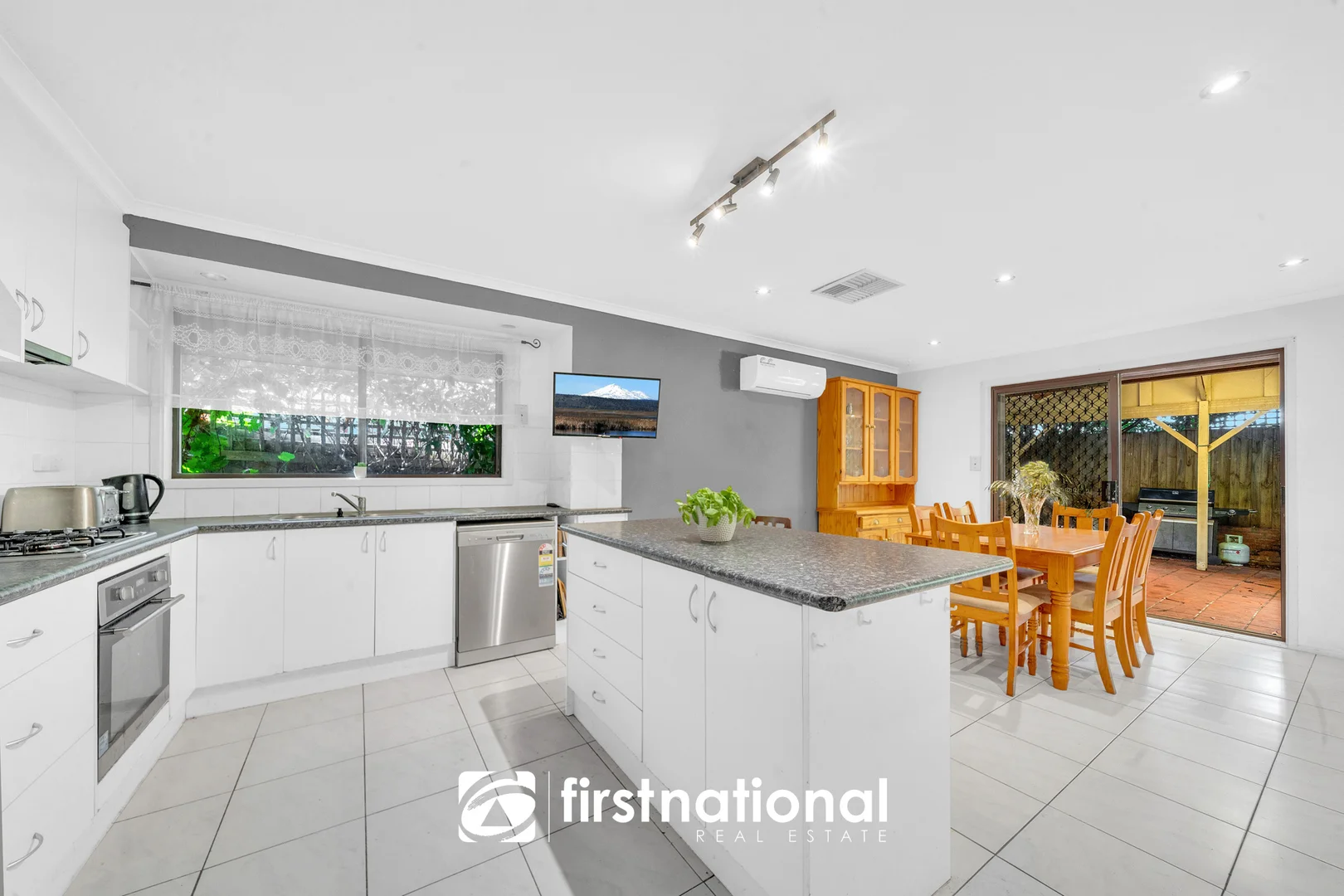 Additional image 5 of 1 Torquay Court, Endeavour Hills VIC 3802