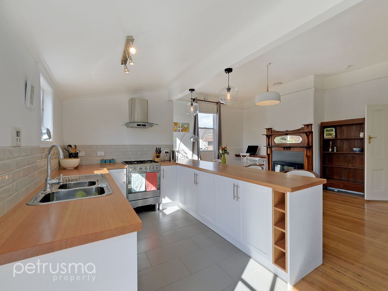 72 Queen Street, Sandy Bay TAS 7005, Image 2