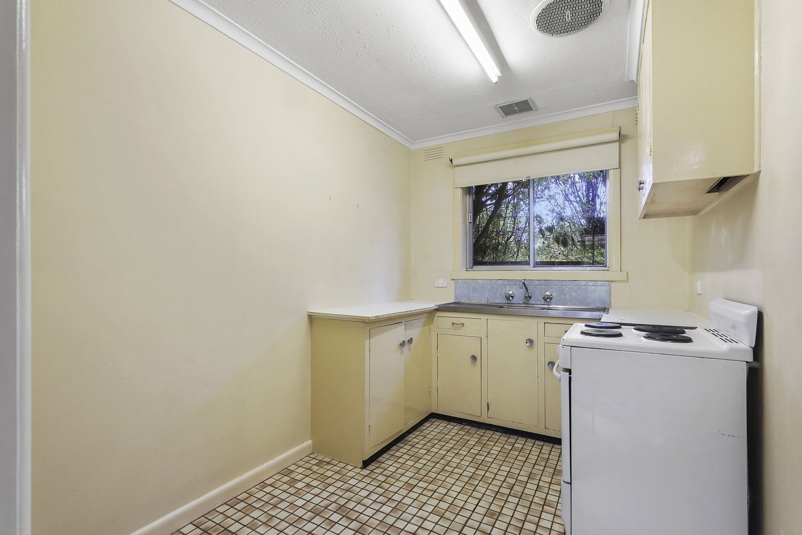 5/2 Lucknow Street, Mitcham VIC 3132, Image 2