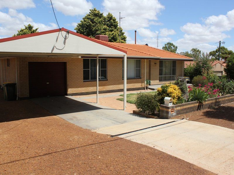 4 Rogers Street, Wongan Hills WA 6603, Image 0