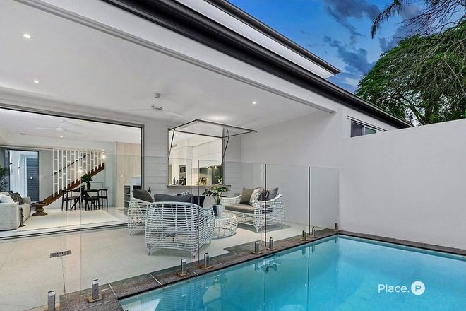 Picture of 2/50 Lytton Road, BULIMBA QLD 4171