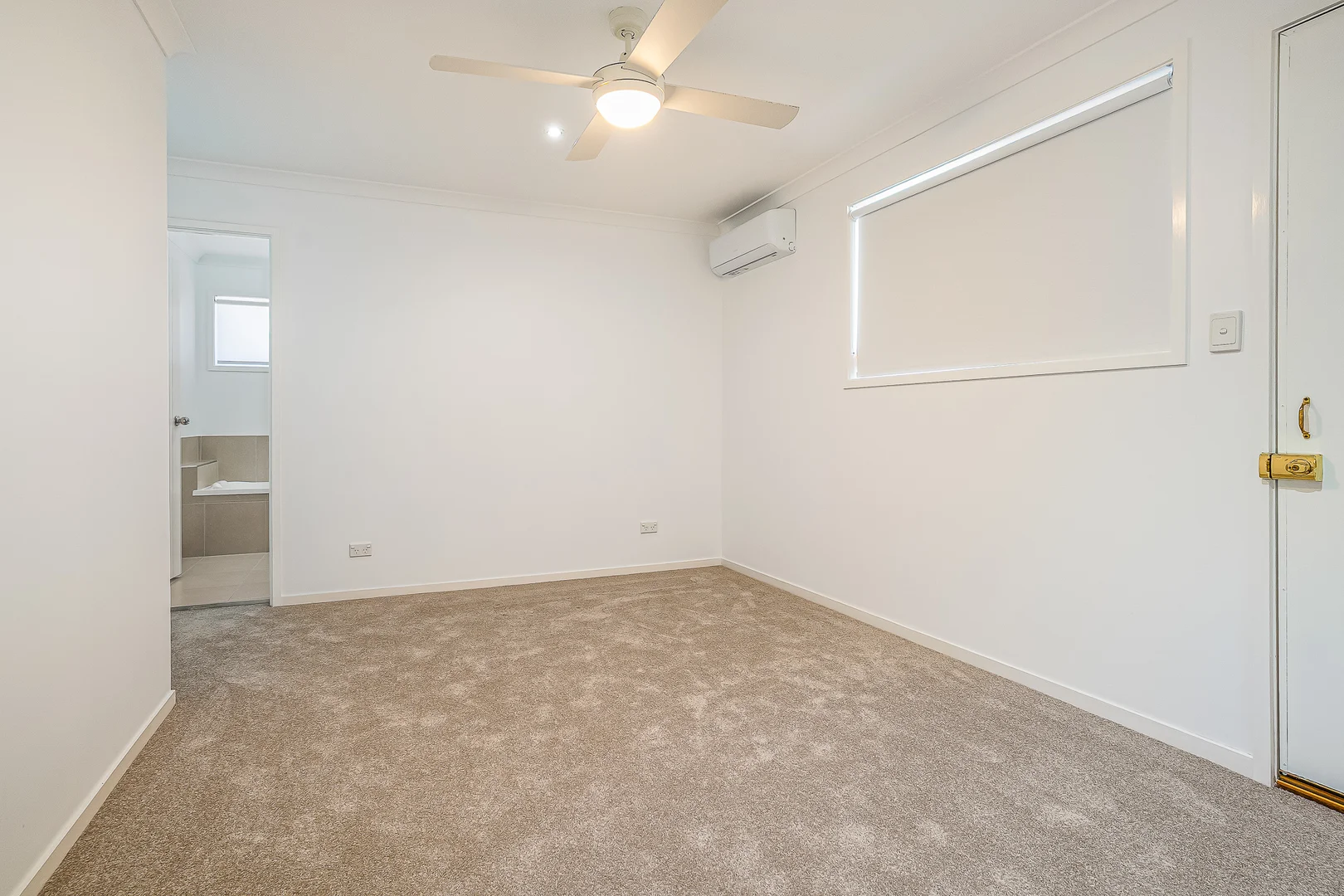 Additional image 18 of 60 Gayundah Esplanade, Woody Point QLD 4019