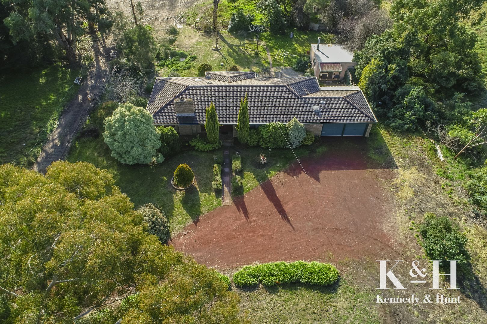 134 Willowbank Road, Gisborne VIC 3437, Image 1