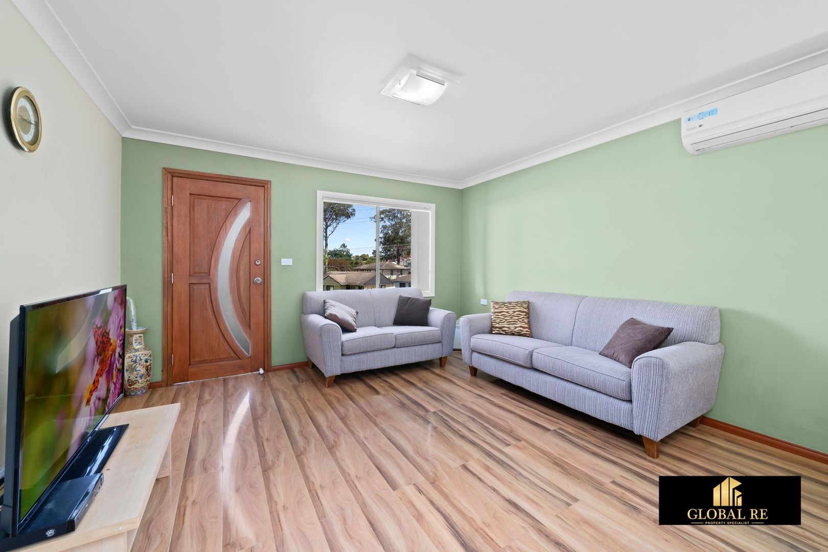 6 Dalkeith Street, Busby NSW 2168, Image 2