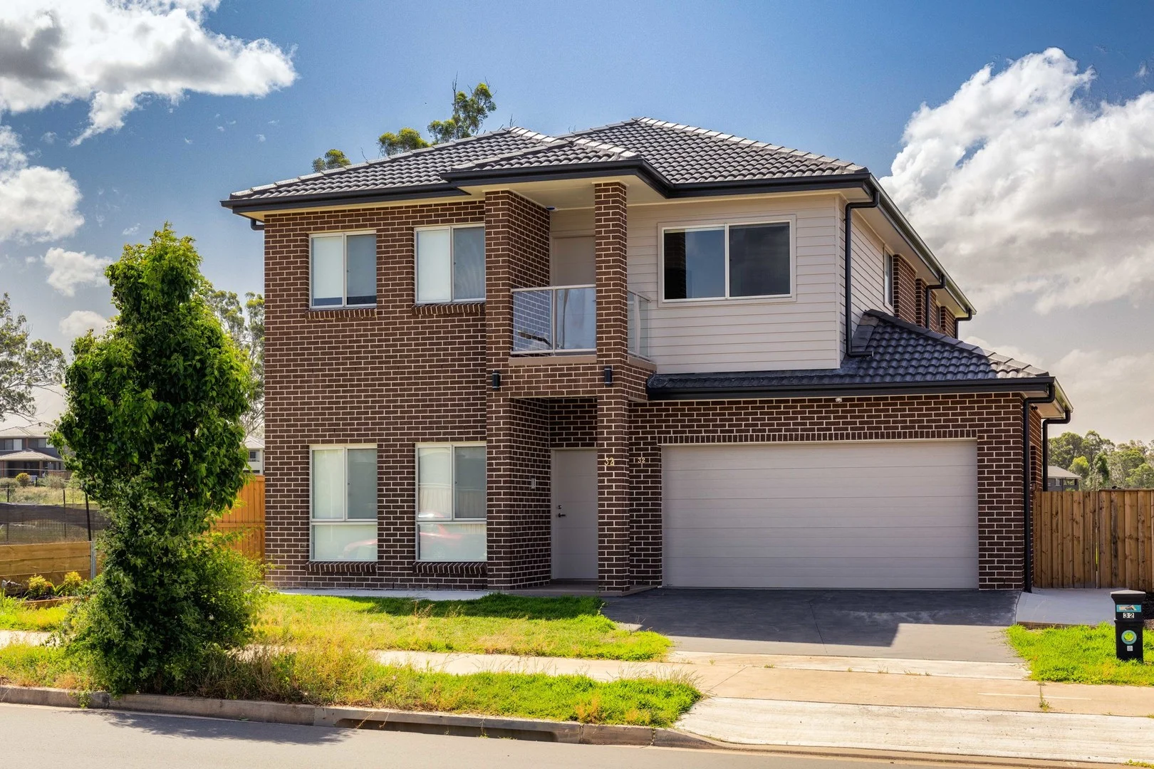 Primary image of 32 Medallist Parade, Colebee NSW 2761