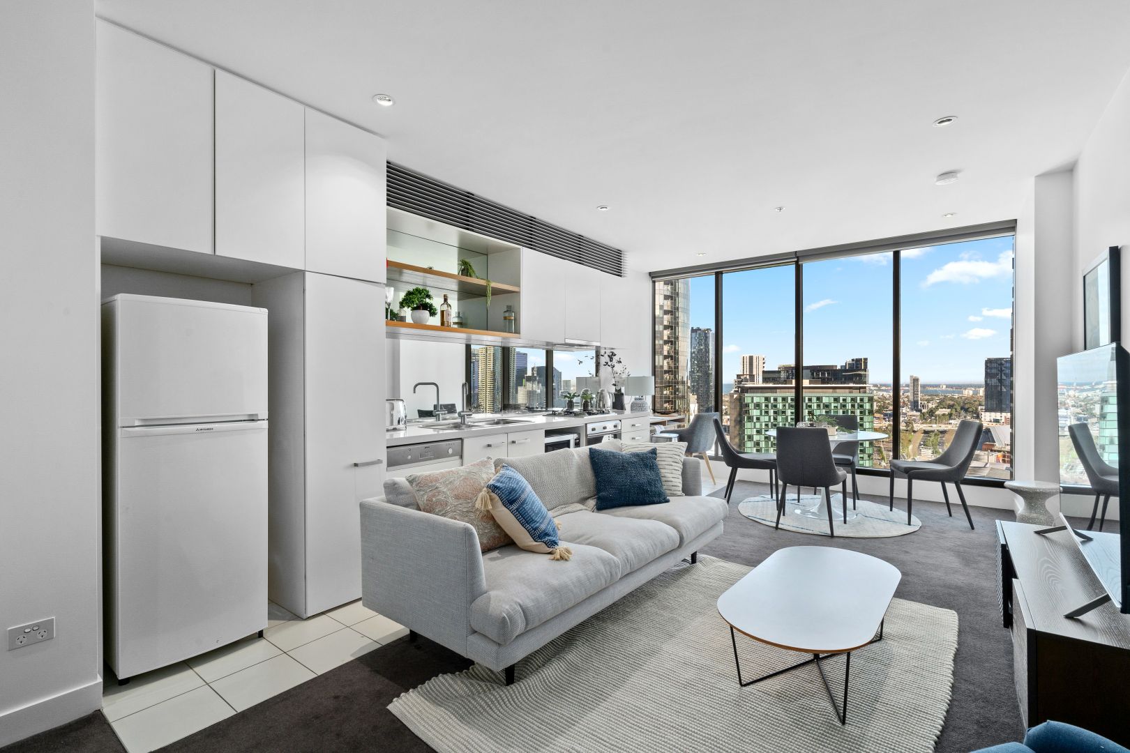 2509/1 Freshwater Place, Southbank VIC 3006, Image 2