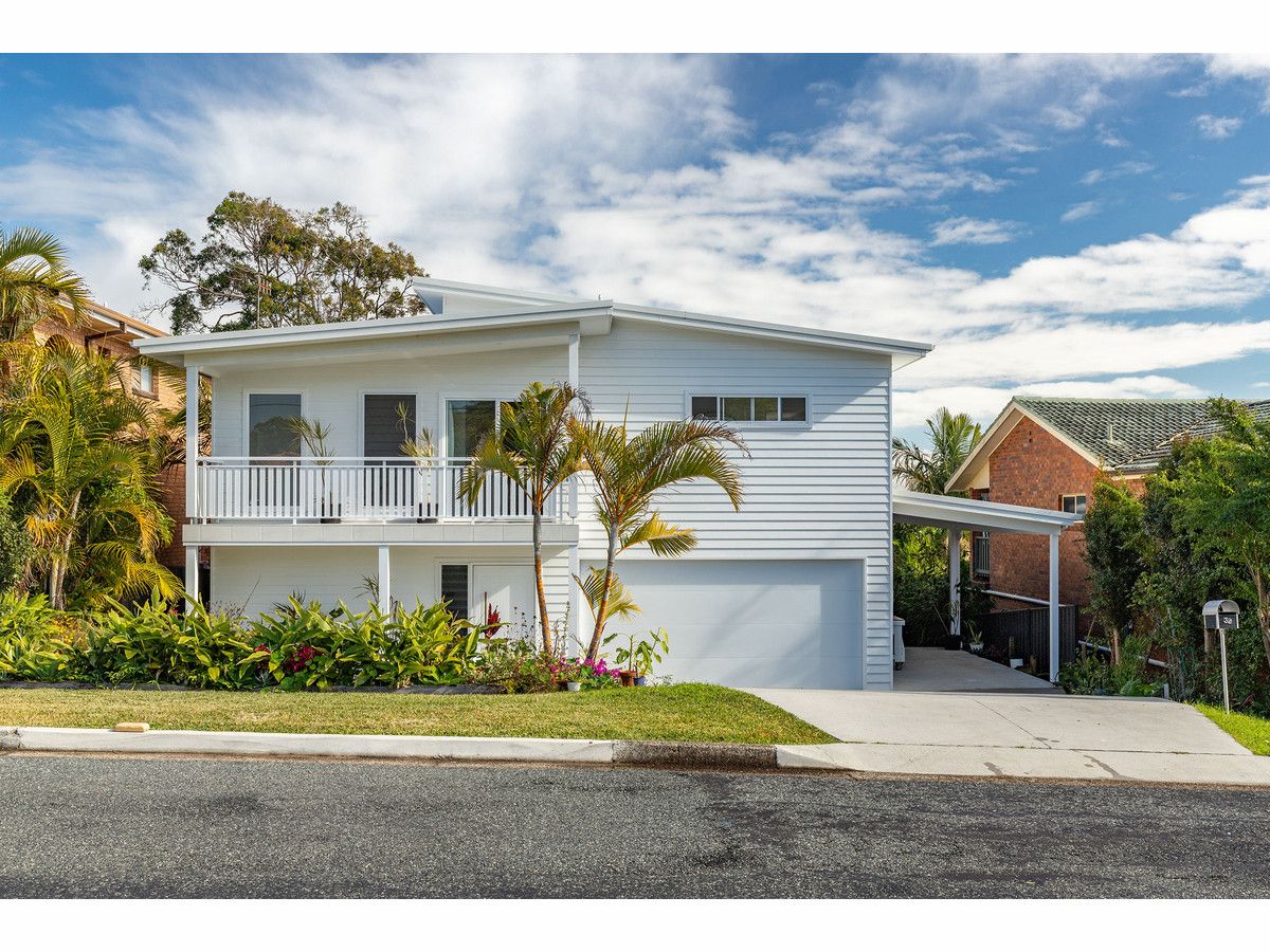 4 bedrooms House in 39 Sunset Avenue FORSTER NSW, 2428