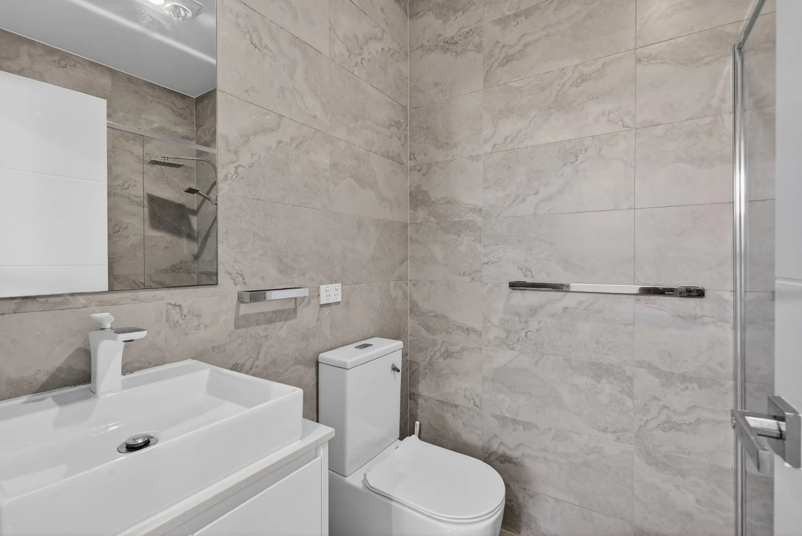 Additional image 8 of 2/21 Carinya Road, Girraween NSW 2145