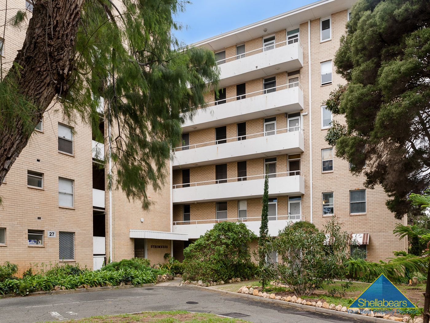 2 bedrooms Apartment / Unit / Flat in 21/27 St Lenonard MOSMAN PARK WA, 6012