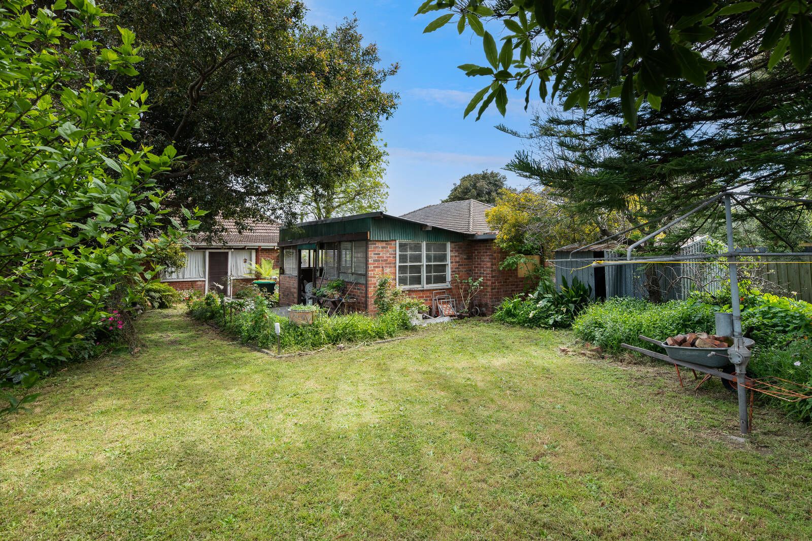 4 Seathorpe Avenue, Bentleigh East VIC 3165, Image 2