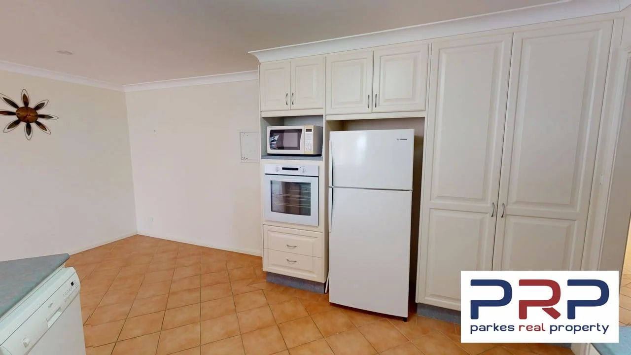 Additional image 8 of 4 Hazelbank Avenue, Parkes NSW 2870