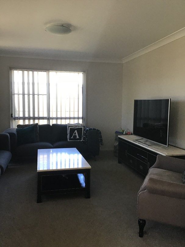 214 Nelson Street, Kearneys Spring QLD 4350, Image 2