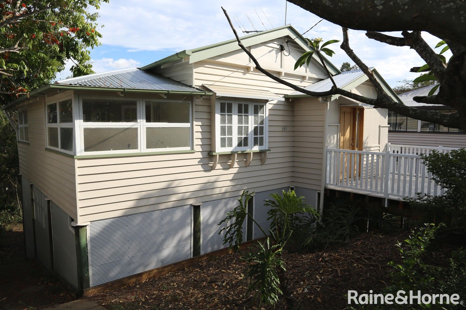 2 bedrooms House in 382 Moggill Road INDOOROOPILLY QLD, 4068
