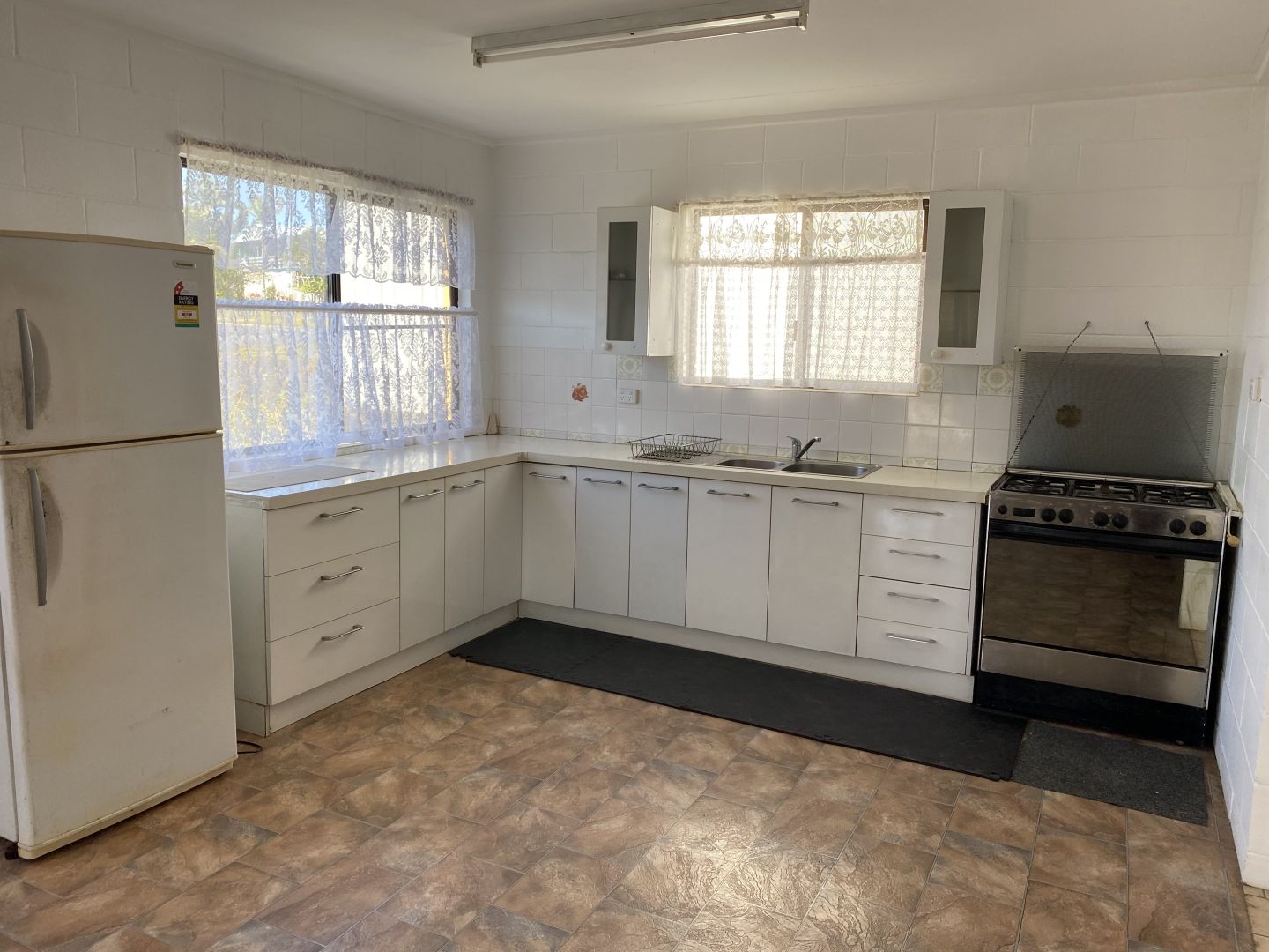 17 CORAL STREET, Turkey Beach QLD 4678, Image 2