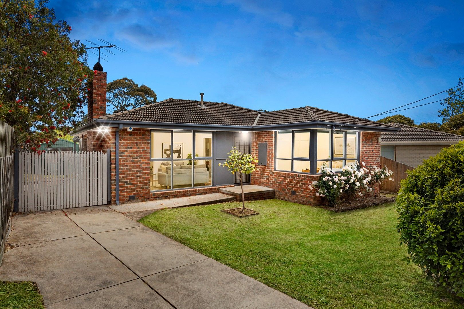 3 bedrooms House in 7 Frew Avenue FRANKSTON VIC, 3199