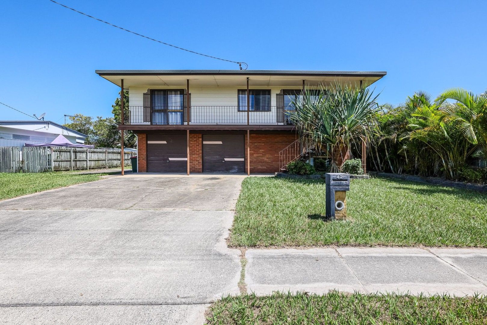 2 bedrooms House in 42 Kangaroo Avenue BONGAREE QLD, 4507