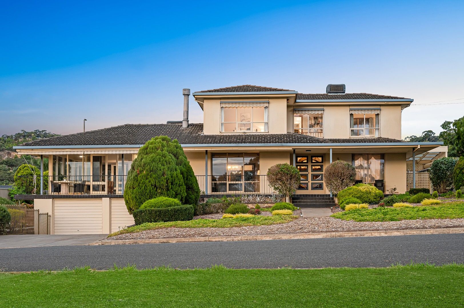 4 bedrooms House in 9 Alpha Crescent PANORAMA SA, 5041