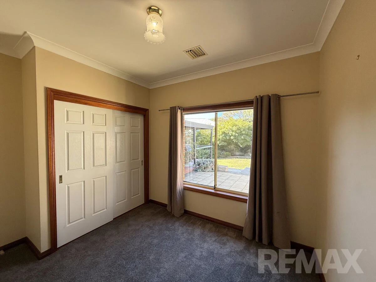 Additional image 19 of 6 Minya Place, Glenfield Park NSW 2650