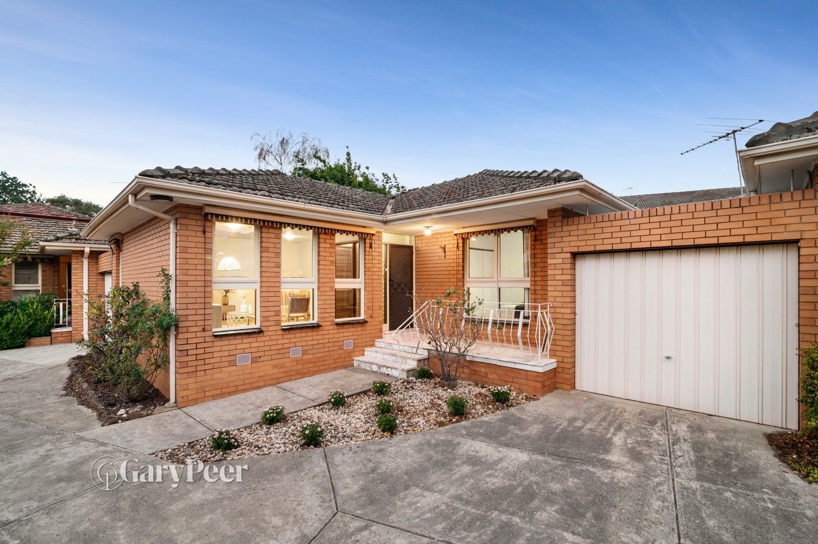 2/20 Rosella Street, Murrumbeena VIC 3163, Image 0