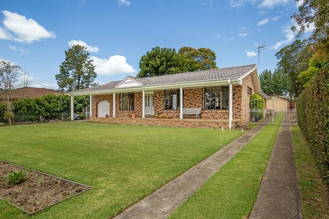 Picture of 2 Kangaroo Valley Road, BERRY NSW 2535