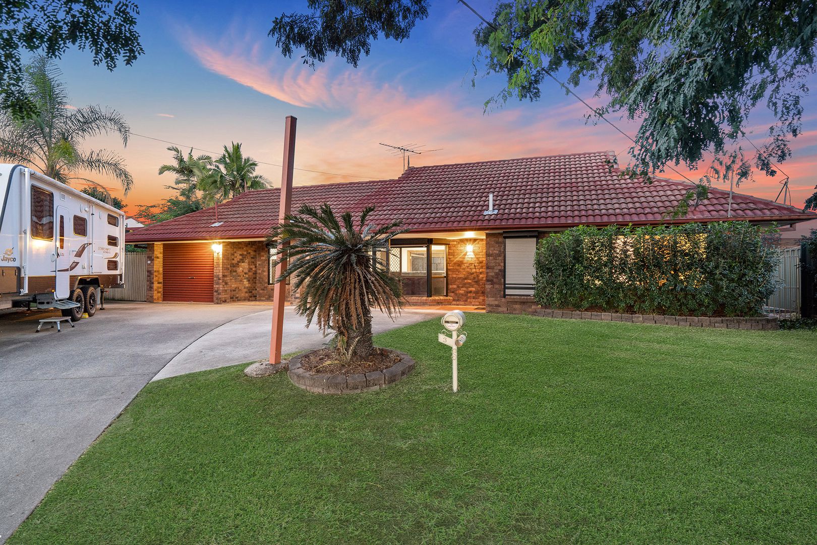 3 Ebbro Court, Daisy Hill QLD 4127