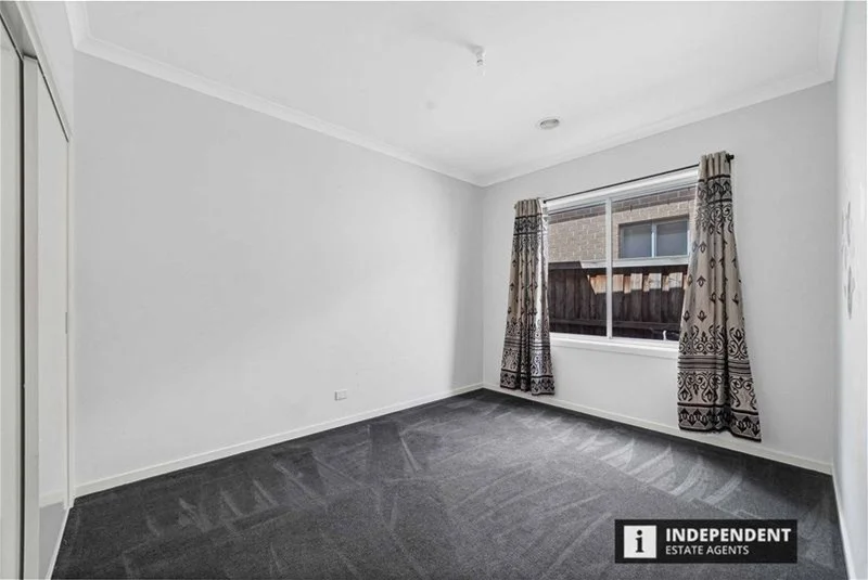 Additional image 6 of 2 Citreus Circuit, Brookfield VIC 3338