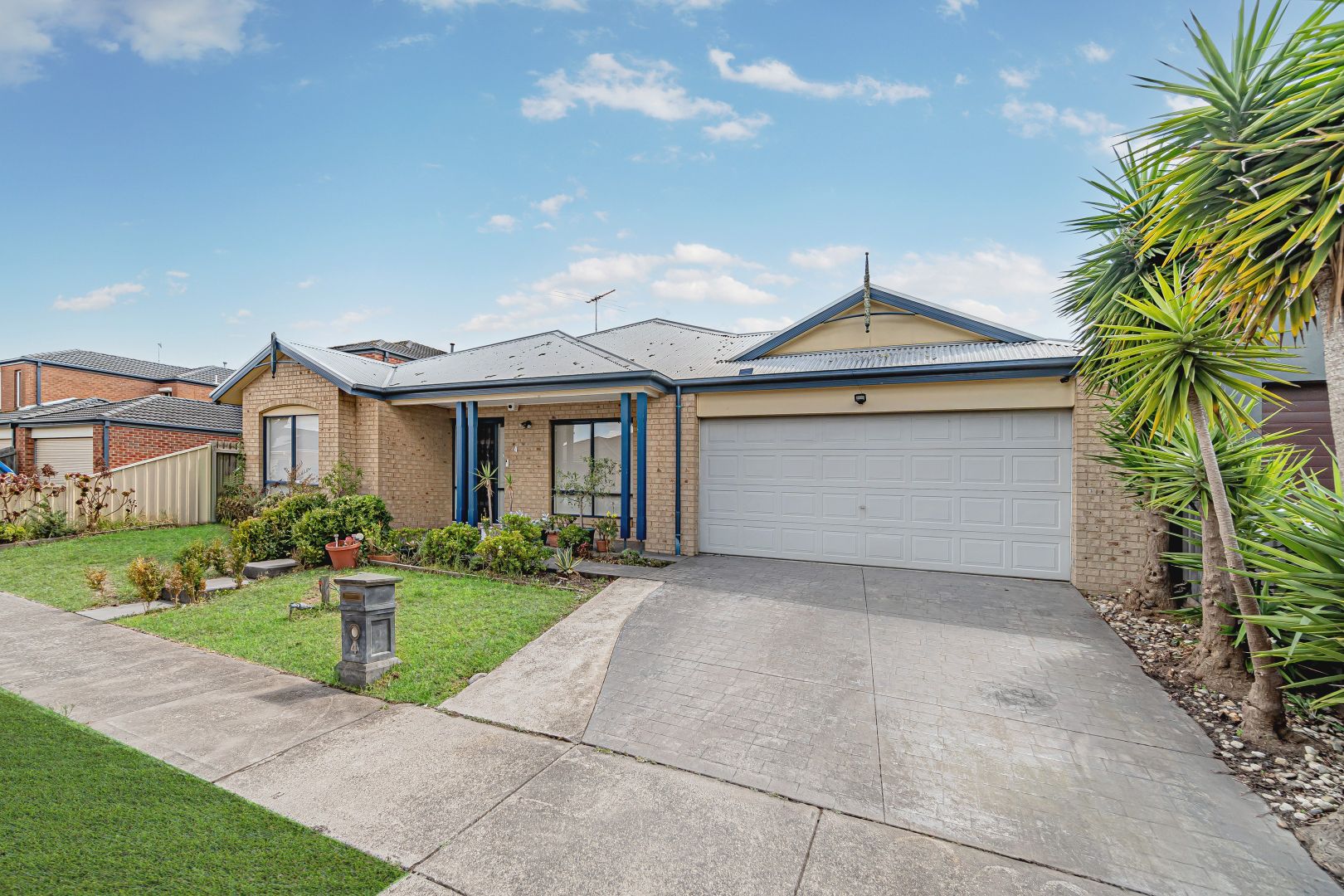 4 Peartree Court, Roxburgh Park VIC 3064, Image 2