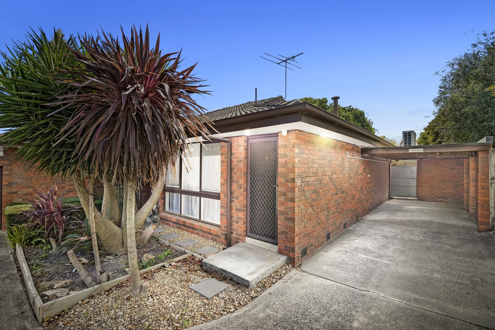 4/10 Barkly Street, Ringwood VIC 3134