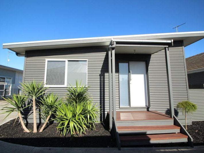 2 bedrooms Apartment / Unit / Flat in 2/164-166 Townsend Road ST ALBANS PARK VIC, 3219