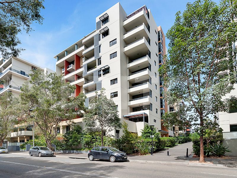 2 bedrooms Apartment / Unit / Flat in 840/7 Crescent St WATERLOO NSW, 2017