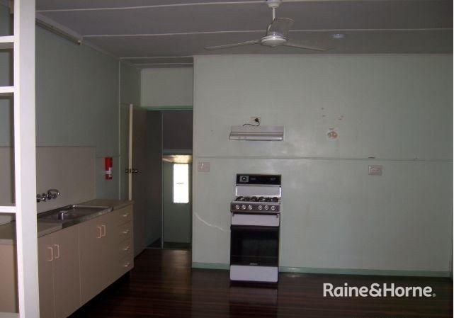 1/286 Slade Point Road, Slade Point QLD 4740, Image 2