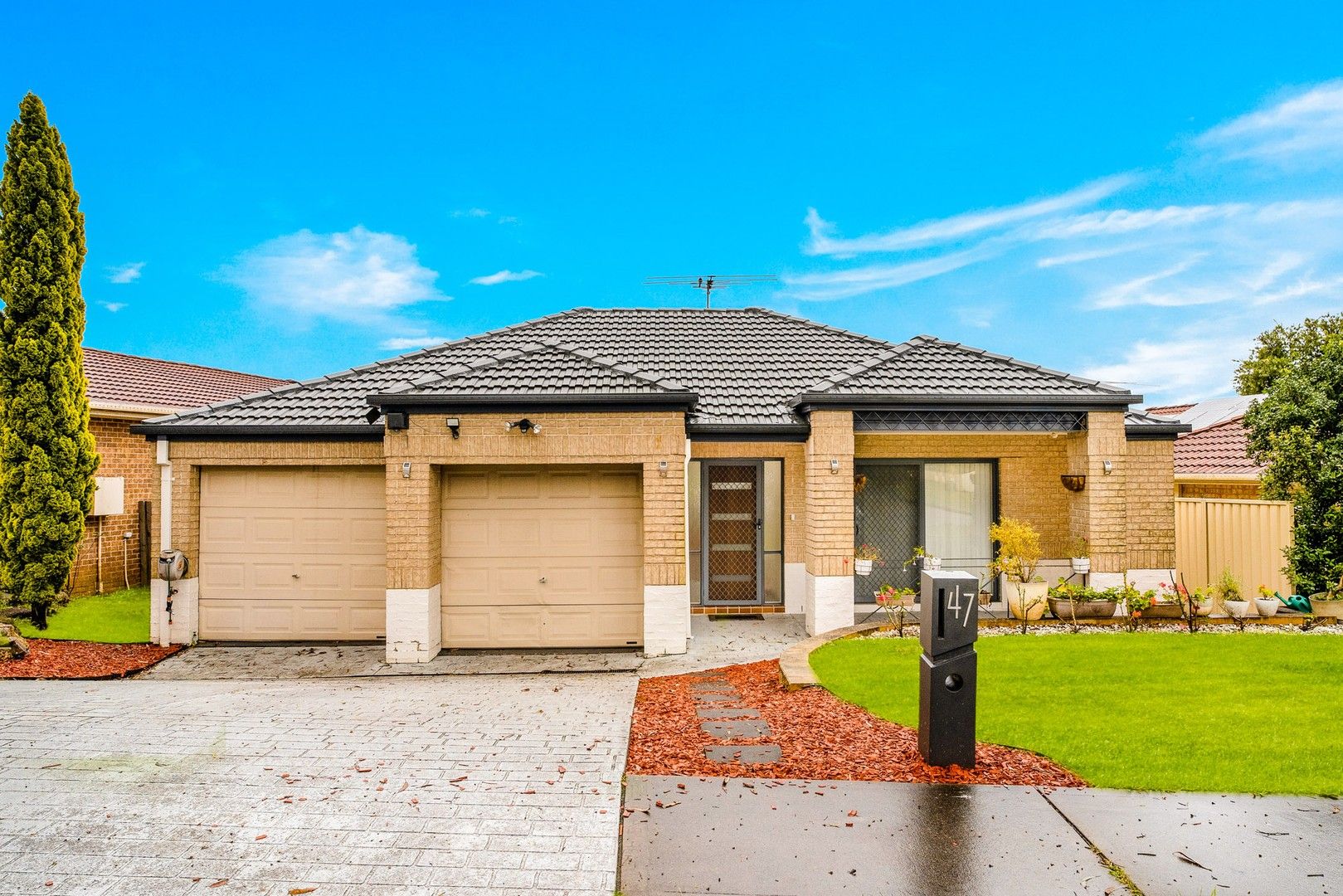 4 bedrooms House in 47 Horningsea Park Drive HORNINGSEA PARK NSW, 2171