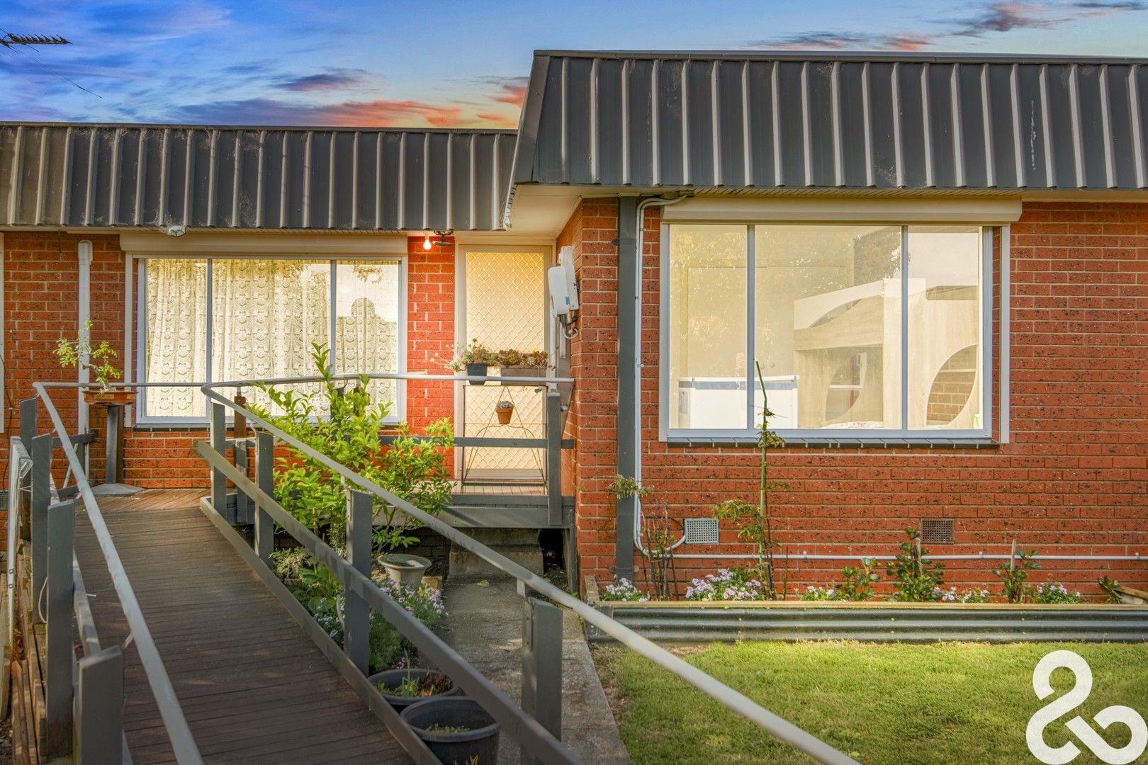 2 bedrooms Apartment / Unit / Flat in 12/421 High Street LALOR VIC, 3075
