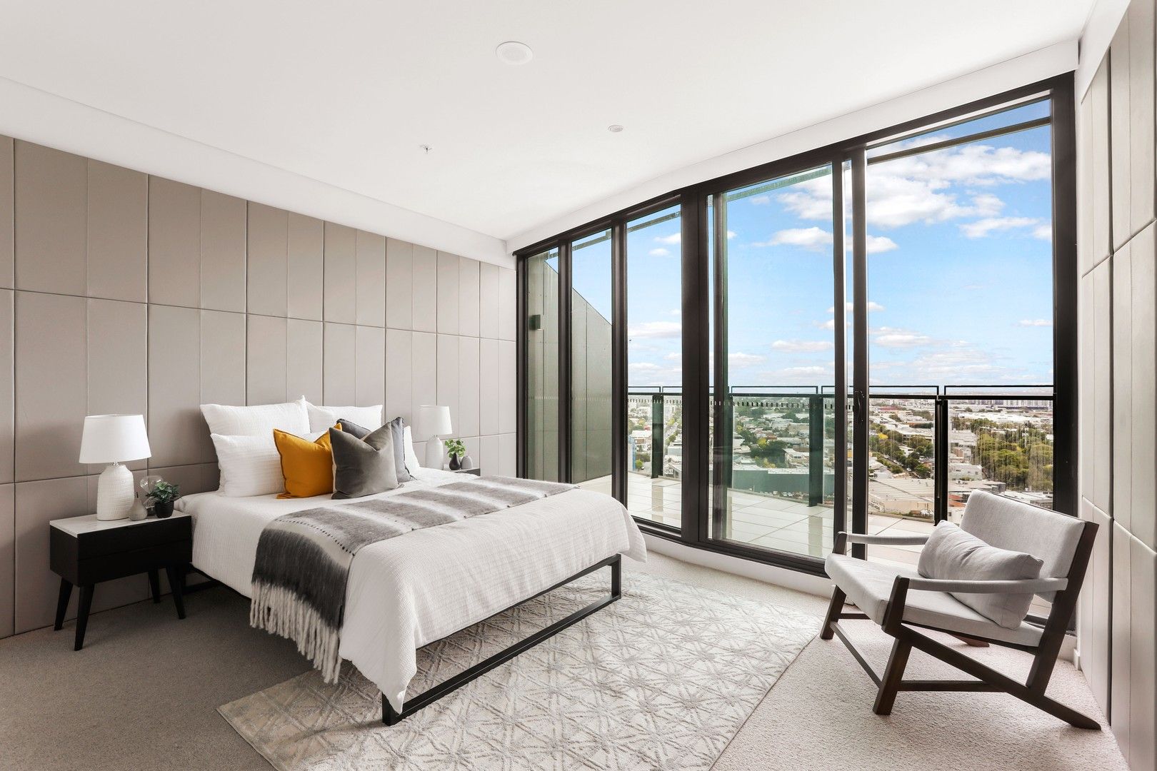 3 bedrooms Apartment / Unit / Flat in 2005/301 Botany Road ZETLAND NSW, 2017