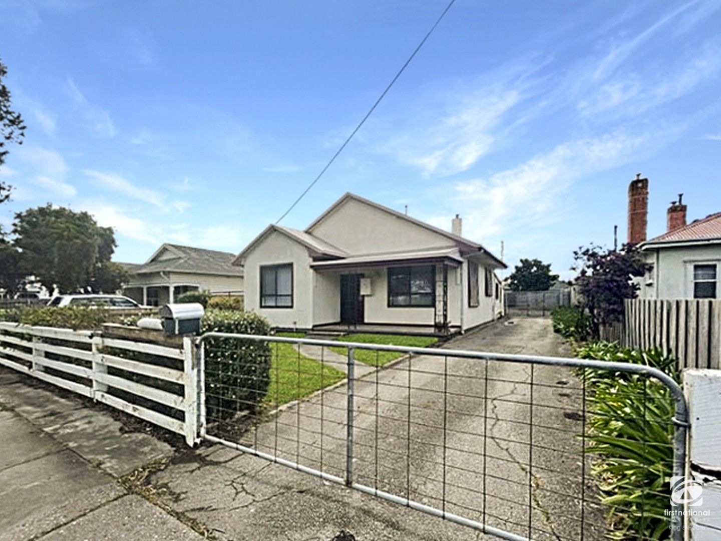 3 bedrooms House in 172 Macleod Street BAIRNSDALE VIC, 3875