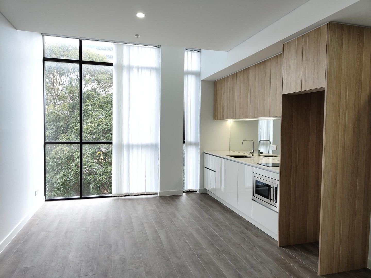 1 bedrooms Studio in 7 Deane Street BURWOOD NSW, 2134