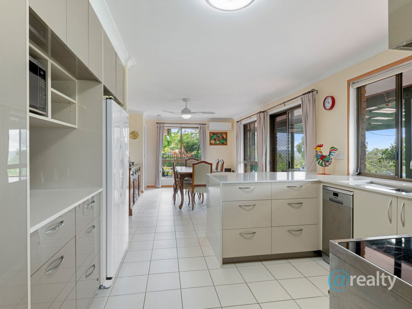 13 Manning Court, Mount Warren Park QLD 4207, Image 2