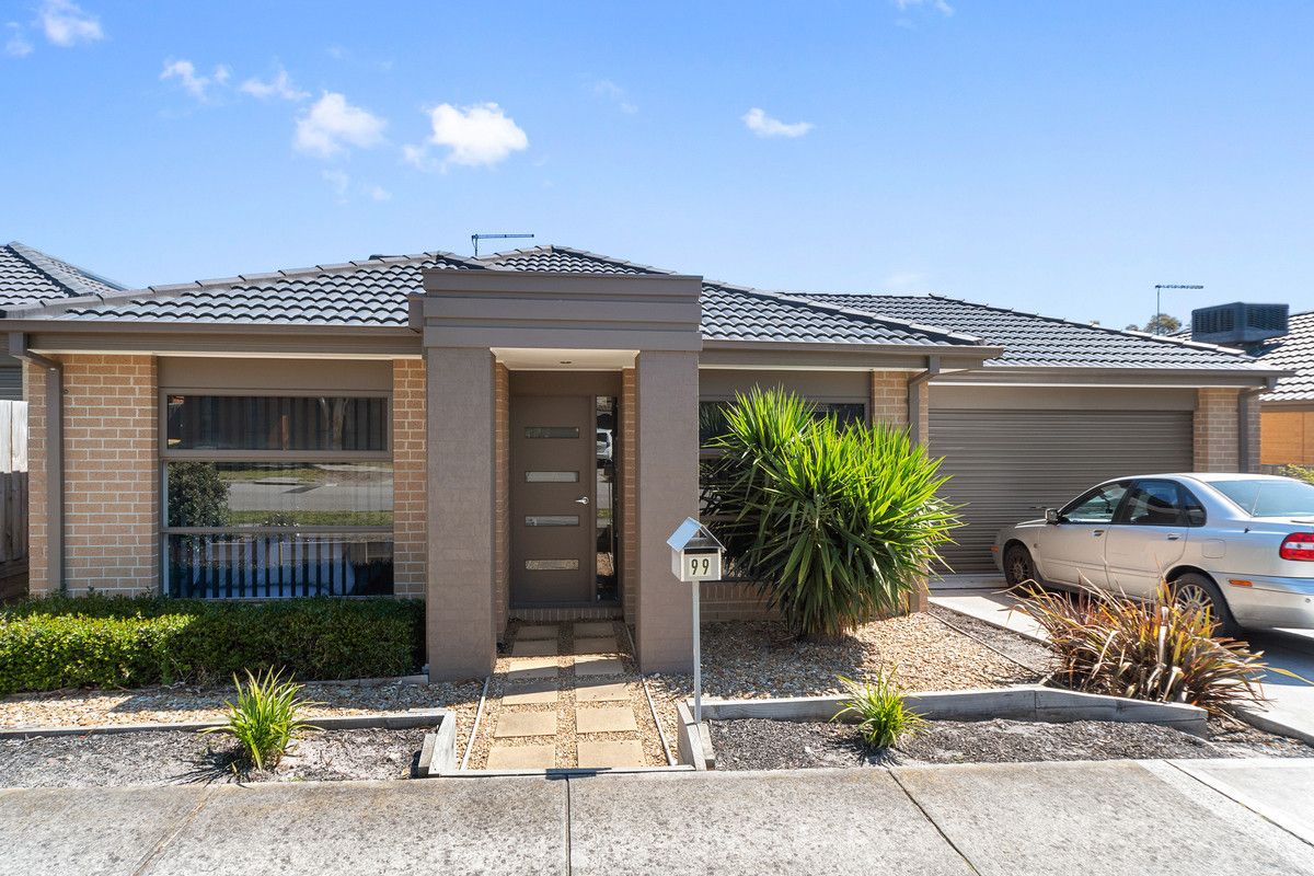 3 bedrooms House in 99 Oberon Drive CARRUM DOWNS VIC, 3201