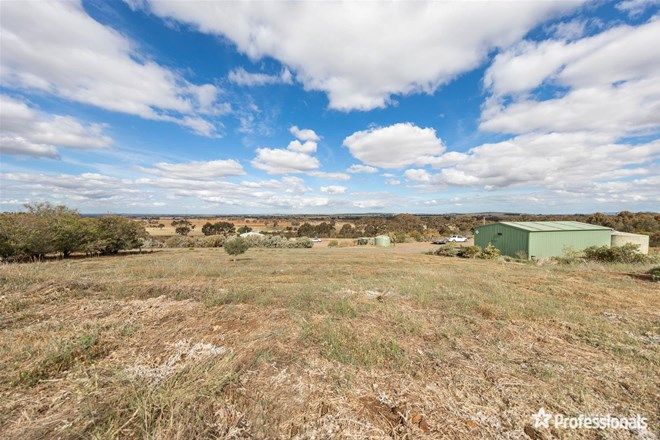 Picture of 59 Paces Lane, ROWSLEY VIC 3340
