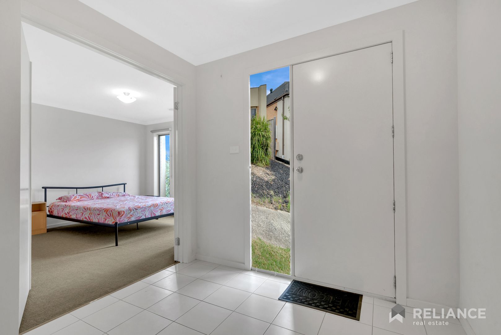 34 Marlin Crescent, Point Cook VIC 3030, Image 2