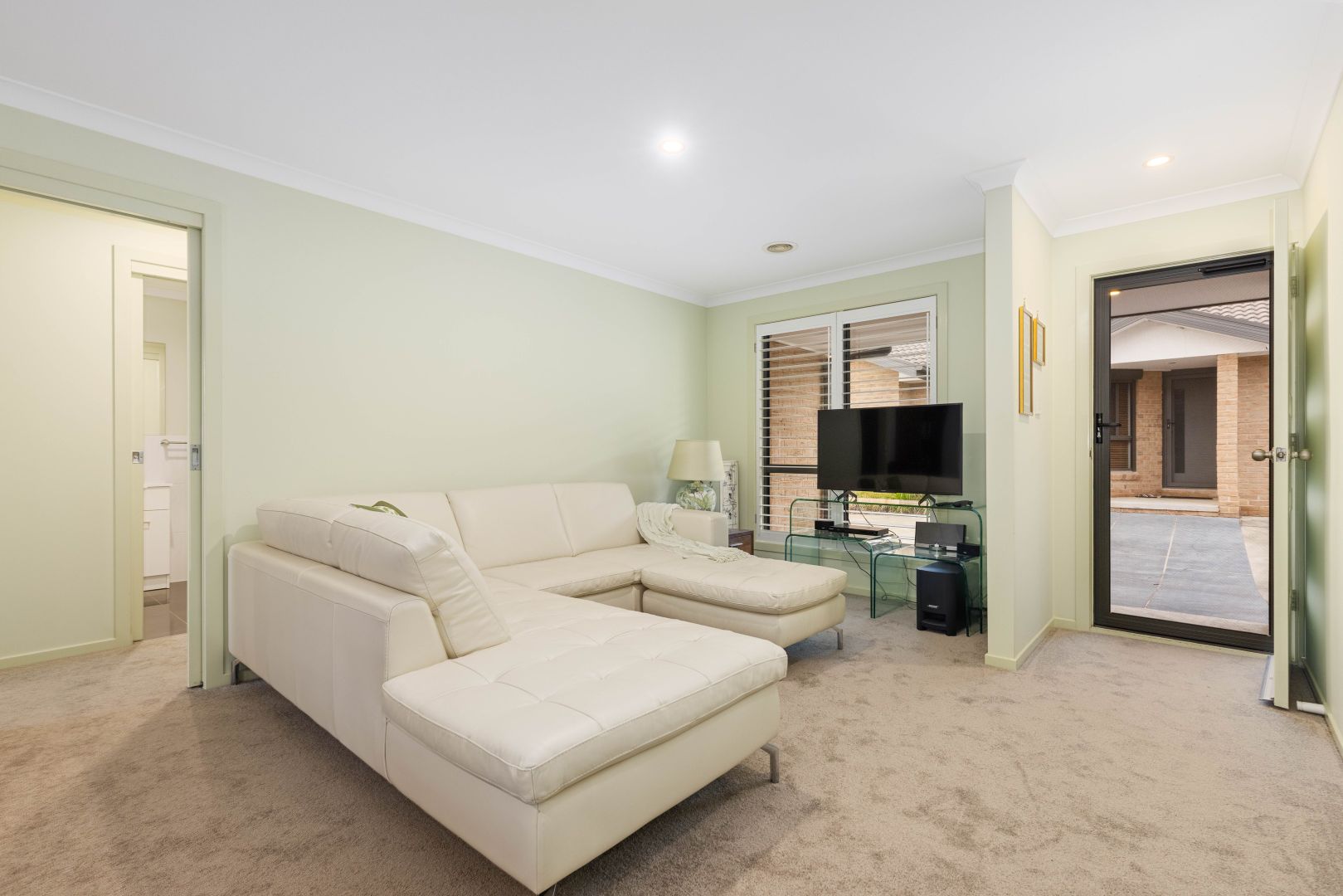 5/8-10 Ernest Street, Crestwood NSW 2620, Image 2