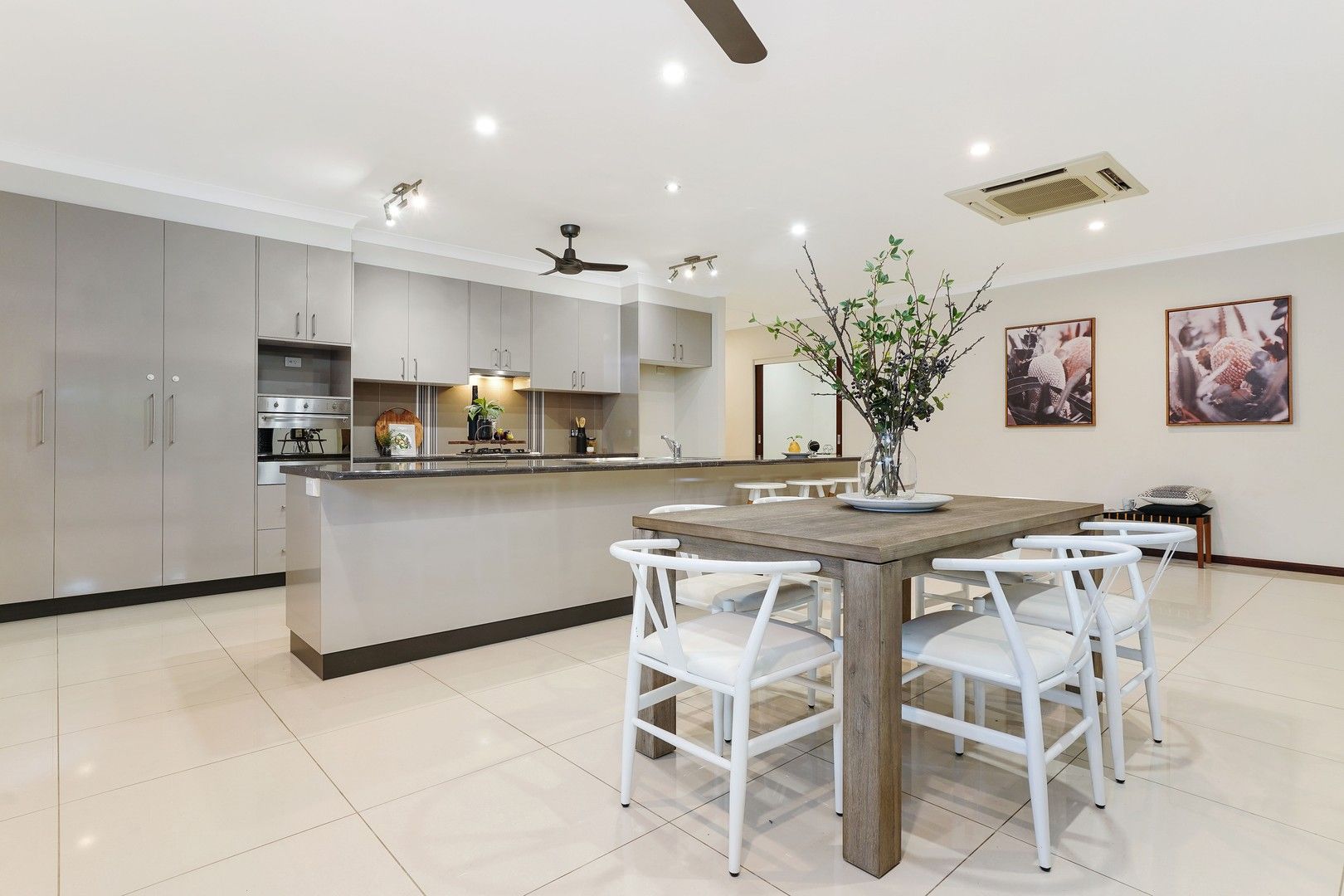 12 Taylor Crescent, Bellamack NT 0832, Image 0