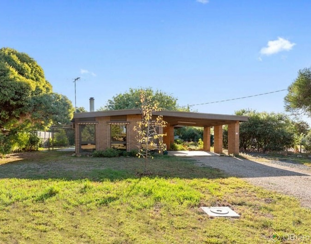 11 Simpson Street, Oxley VIC 3678