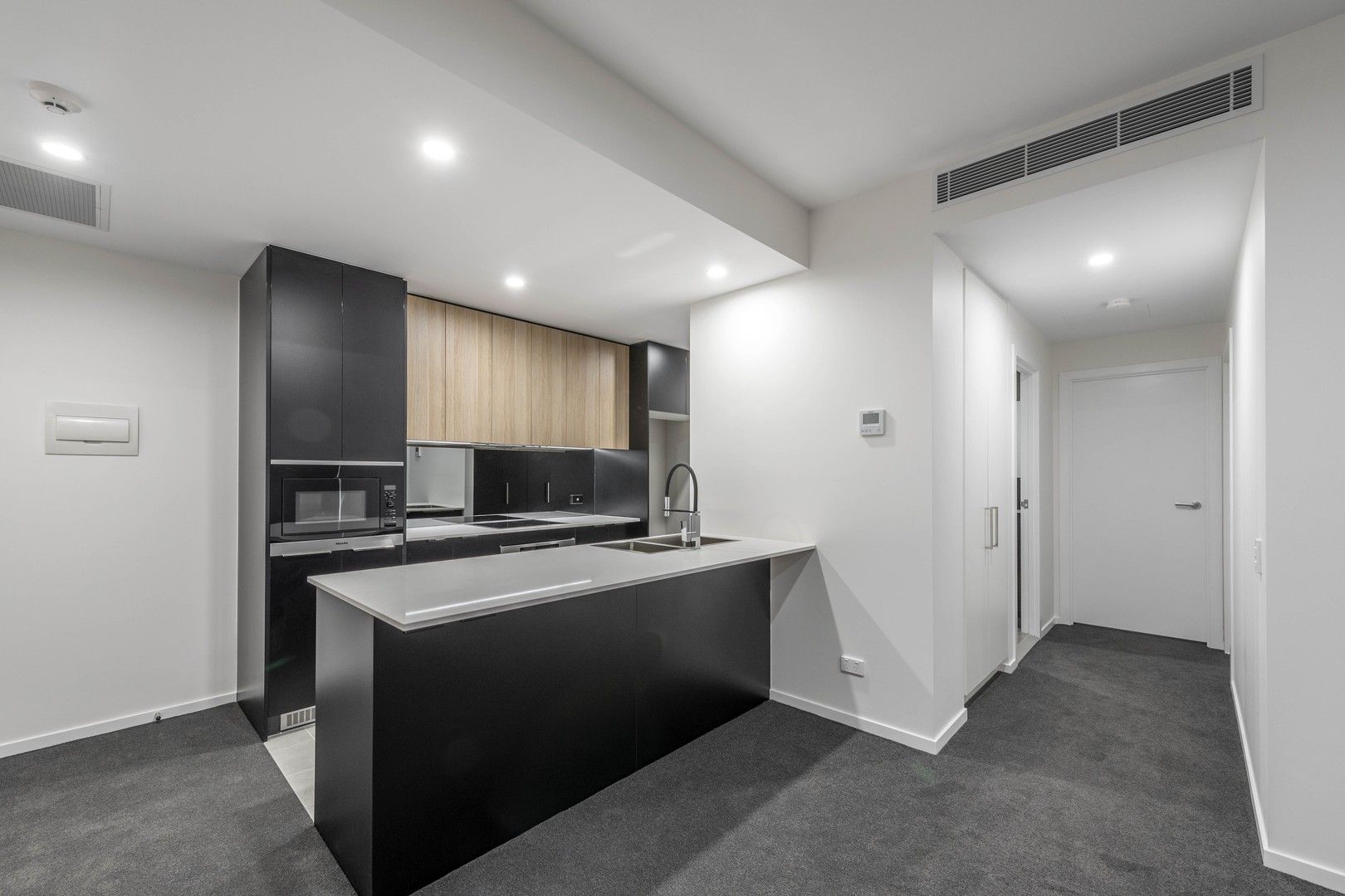 2 bedrooms Apartment / Unit / Flat in 33/81 Constitution Avenue CAMPBELL ACT, 2612