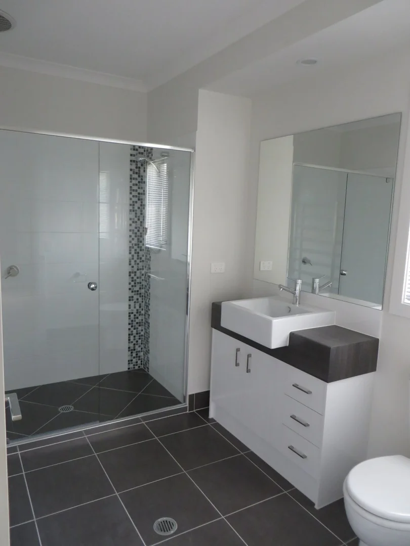 Additional image 8 of 11 Clover Crescent, Boyne Island QLD 4680