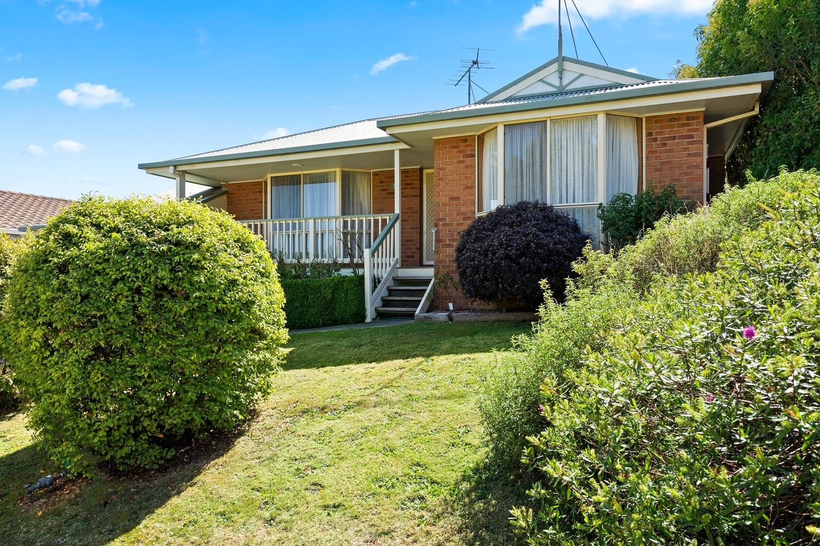 31 Valley View Parade, Korumburra VIC 3950 Domain